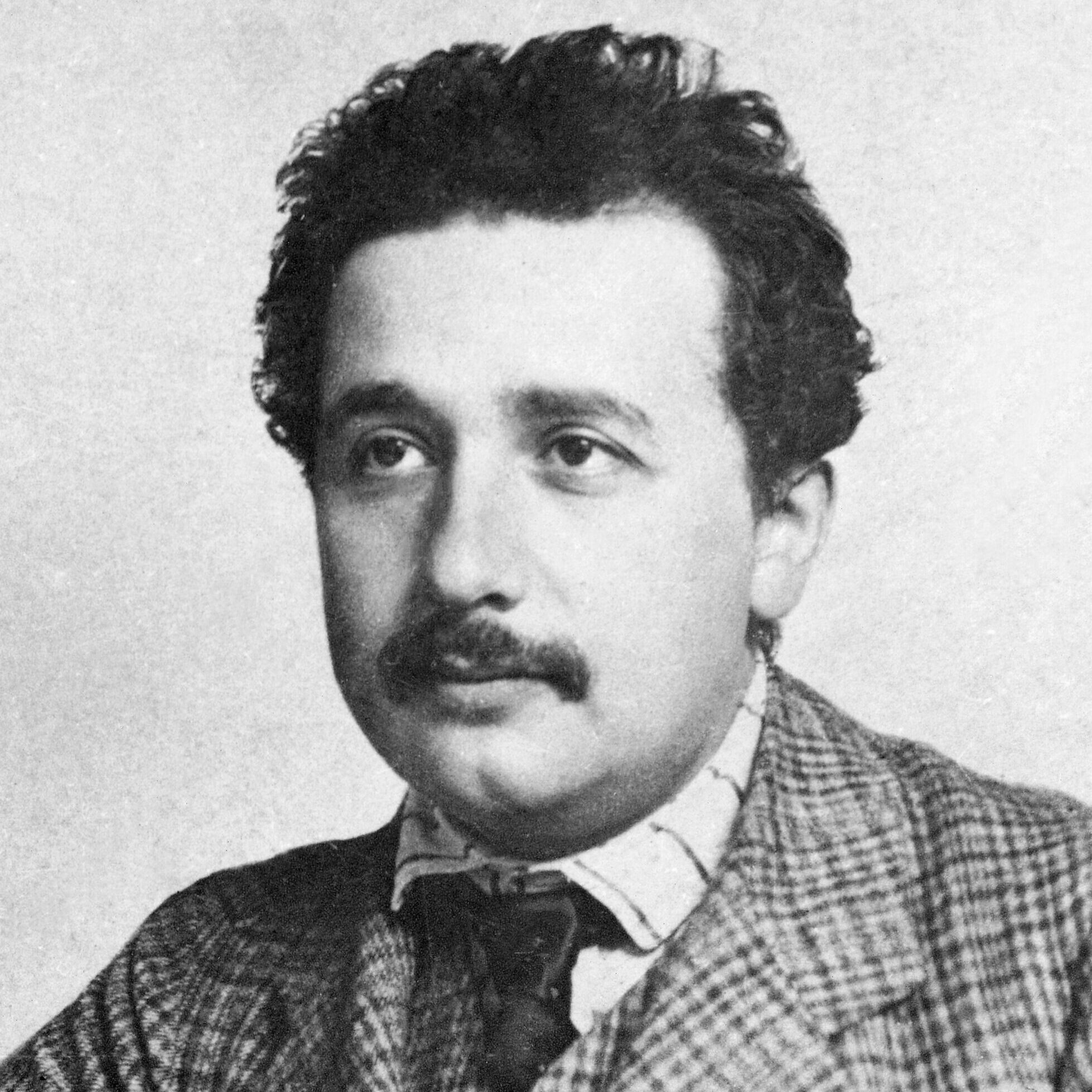 Einstein joven oficina de patentes precesión de equinoccios de Mercurio