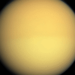 Titán luna de Saturno atmósfera naranja