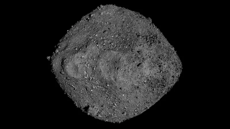 Asteroide Bennu estudiado por la misión OSIRIS-REx de la NASA