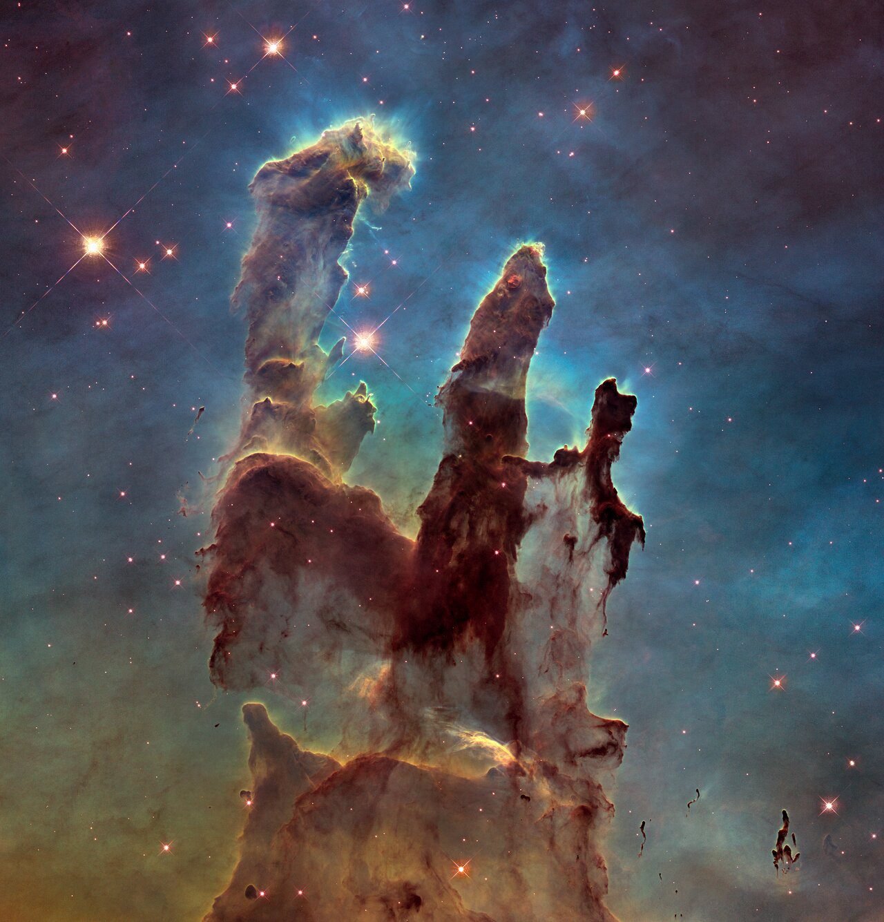 Pilares de la Creación en la nebulosa del Águila M16 observados por el telescopio Hubble